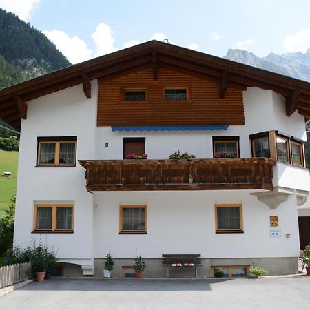 Haus Schimpfoessl Apartment Flirsch Exterior foto